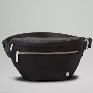 Lululemon City Adventurer 2.5L Black Belt Bag